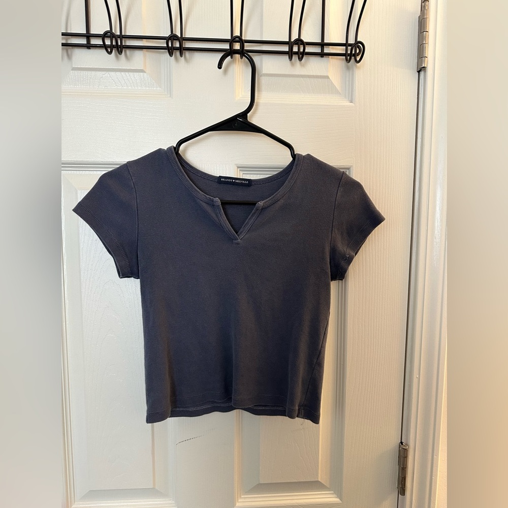 Brandy Melville cropped t-shirt